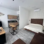 Living Lake Como-Rooms&Parking