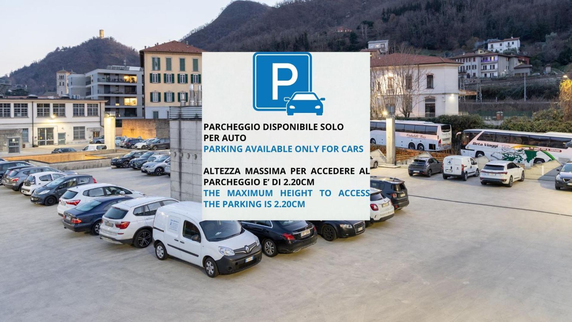 Living Como-rooms&parking
