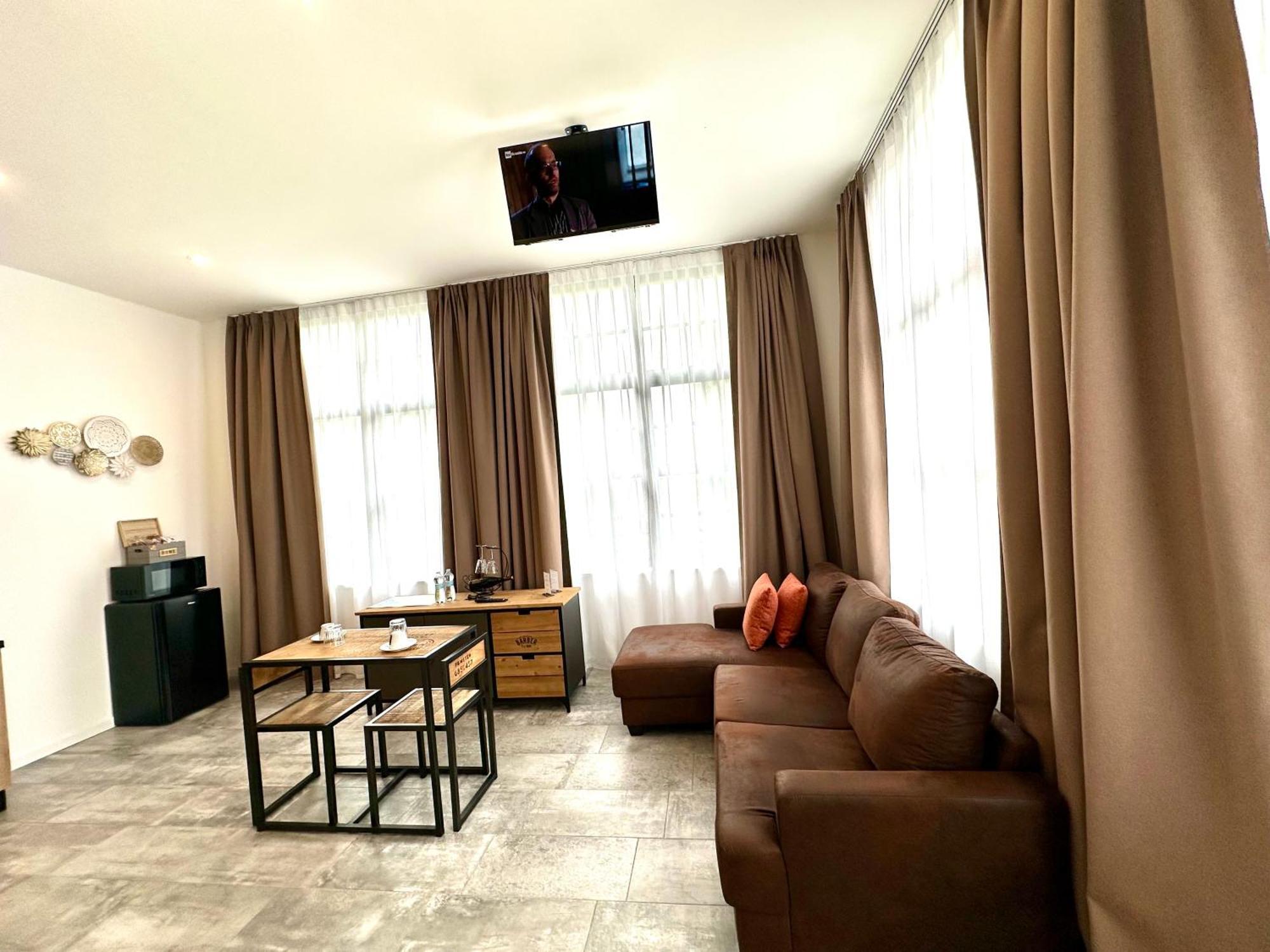 Affittacamere Living Como-rooms&parking *