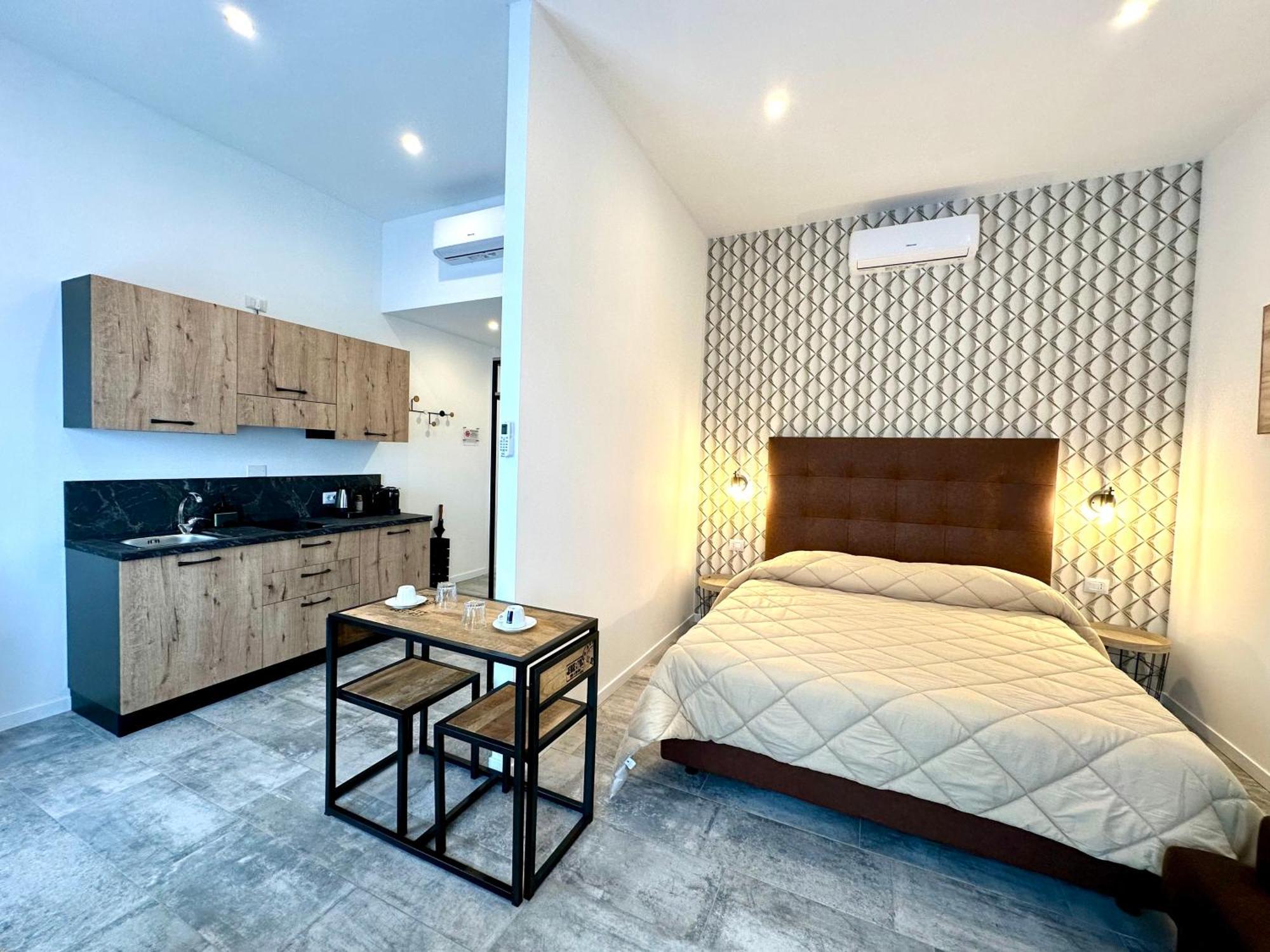 Affittacamere Living Como-rooms&parking *